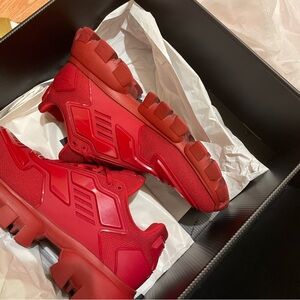 Prada Thunder cloudburst size 11m